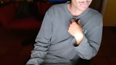 Snapshot of couldbesleeping chatting on October 13, 12:32 am couldbe online show from October 13, 12:32 am