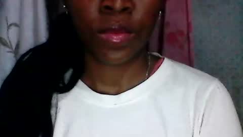 couleur_vanille online show from December 2, 1:11 am