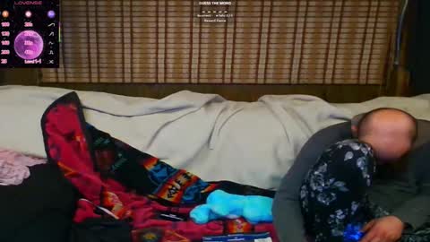 Alaskawildcouple online show from October 28, 9:46 am