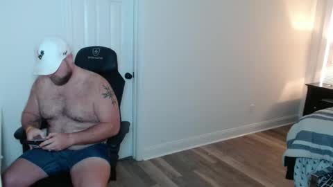 Snapshot of countrystrong53 chatting on December 3, 4:38 pm countrystrong35 online show from December 3, 4:38 pm