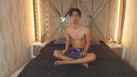 Snapshot of couple_hot_2025 chatting on June 22, 7:16 am Ricardo Isabella online show from June 22, 7:16 am