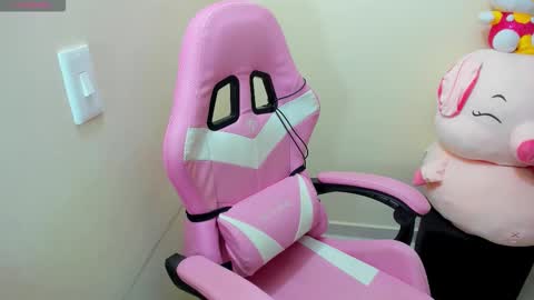 Snapshot of couple_megan_and_jhon2 chatting on October 10, 11:26 pm couple_megan_and_jhon2 online show from October 10, 11:26 pm