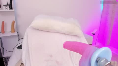 Snapshot of couple_naughty20 chatting on March 11, 11:12 am Maria online show from March 11, 11:12 am