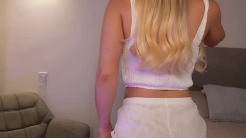 Kay online show from June 4, 11:27 am