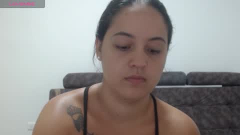  ALEJANDRO Y EMILY  online show from February 18, 7:43 pm