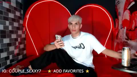 MIA LIZ AND SAM online show from January 1, 8:26 pm