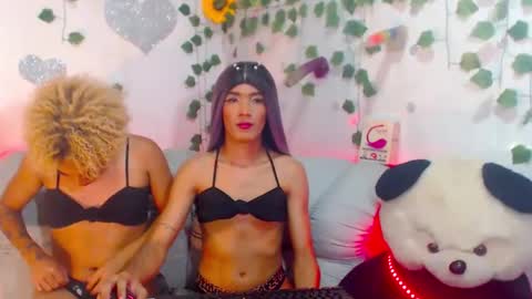 ALEXA  KIM online show from March 9, 5:39 pm