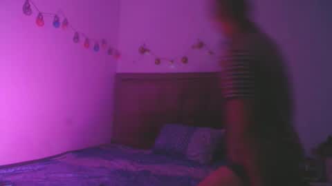 Snapshot of couplelivesexcol chatting on December 21, 5:14 am Couplelivesexcol online show from December 21, 5:14 am