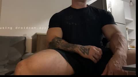 Snapshot of couplemuscle40 chatting on October 22, 11:26 pm couplemuscle40 online show from October 22, 11:26 pm