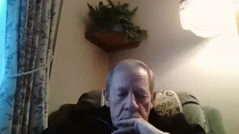 courieral1 online show from December 16, 9:03 am