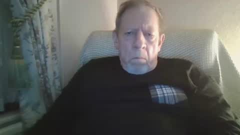 courieral1 online show from February 21, 5:19 am