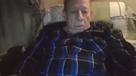 courieral1 online show from March 12, 3:23 am