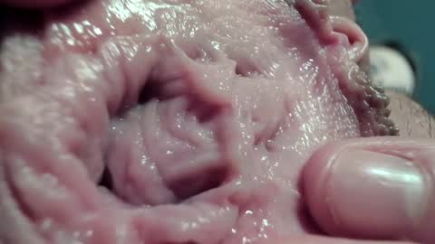 Snapshot of courtney_luv chatting on February 2, 4:32 pm Im Courtney Nice to meet youFollow meInstagram courtneyluv778 online show from February 2, 4:32 pm