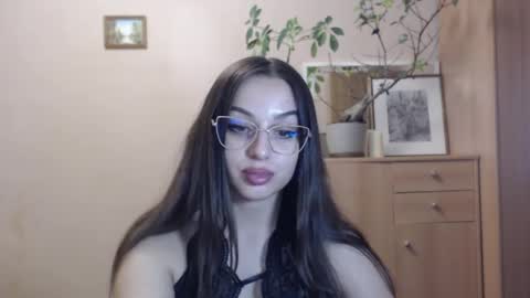 Courtney online show from February 11, 6:01 pm