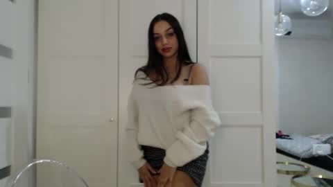 Courtney online show from October 28, 4:09 pm