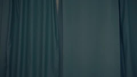 Snapshot of coventinaashfield chatting on March 5, 10:44 am Yui online show from March 5, 10:44 am