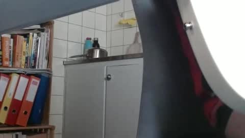 Snapshot of coverboy chatting on January 23, 8:25 am coverboy online show from January 23, 8:25 am