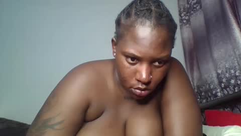 Erykah online show from April 19, 5:56 pm