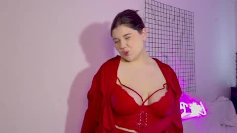 Cozy online show from April 2, 6:22 am