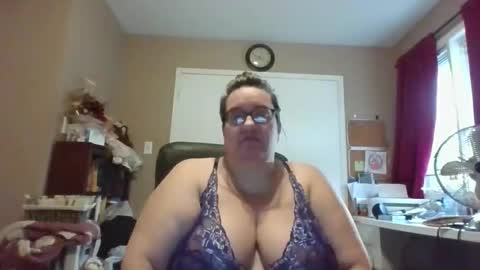 Snapshot of craftgirl2 chatting on October 21, 2:18 pm Craftgirl online show from October 21, 2:18 pm