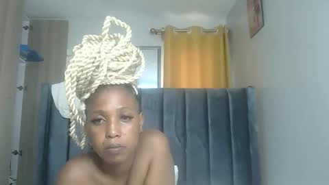 Snapshot of crammy_freaky chatting on November 28, 9:56 am crammy_freaky online show from November 28, 9:56 am