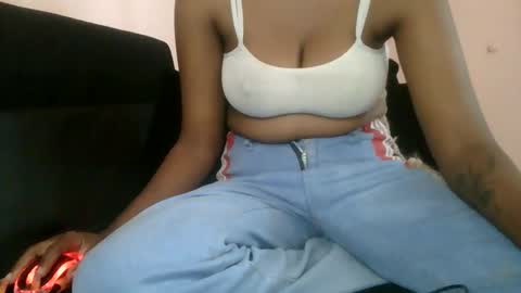 Snapshot of crammy_freaky chatting on December 14, 11:59 am crammy_freaky online show from December 14, 11:59 am
