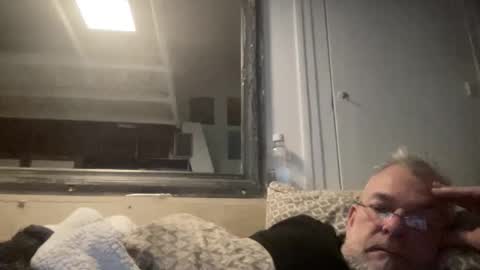 Snapshot of crapaud75018 chatting on January 1, 8:15 pm crapaud75018 online show from January 1, 8:15 pm