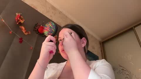 Snapshot of crave_elise chatting on November 15, 5:16 am Elise online show from November 15, 5:16 am