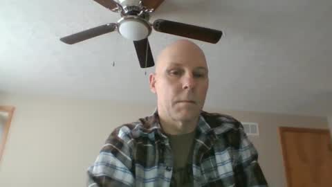 Snapshot of craven5 chatting on January 15, 2:46 pm craven5 online show from January 15, 2:46 pm