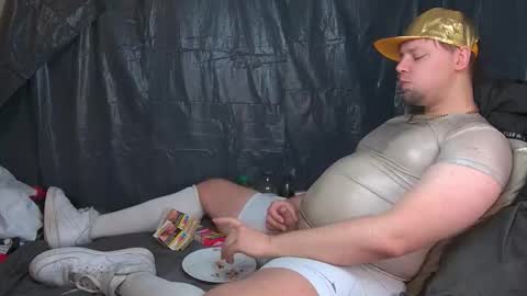 Snapshot of cravingboy chatting on November 16, 1:28 pm robin online show from November 16, 1:28 pm