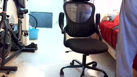 Snapshot of crazy4feetmanic chatting on February 14, 1:35 am drbucknaked online show from February 14, 1:35 am