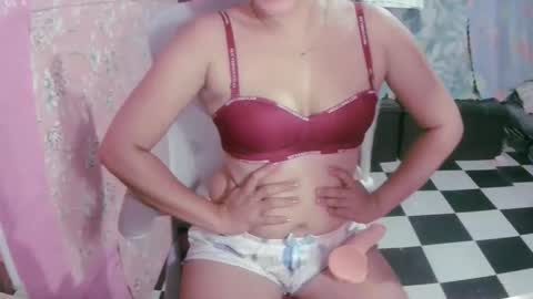 crazy_4u69 online show from June 11, 10:24 am