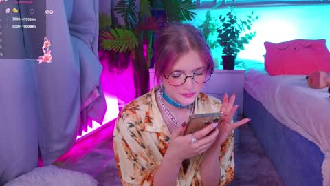 Snapshot of crazy__wine chatting on December 15, 3:13 am Sonya online show from December 15, 3:13 am