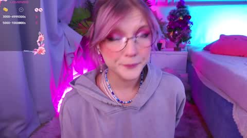 Snapshot of crazy__wine chatting on December 27, 10:37 pm Sonya online show from December 27, 10:37 pm