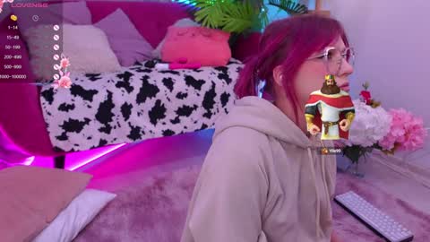 Snapshot of crazy__wine chatting on February 5, 2:59 pm Sonya online show from February 5, 2:59 pm