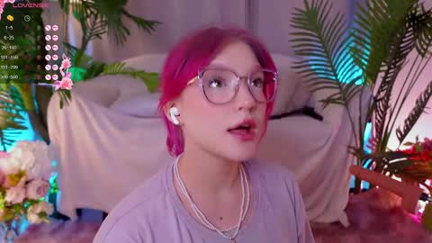 Snapshot of crazy__wine chatting on February 21, 6:15 pm Sonya online show from February 21, 6:15 pm