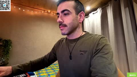 Snapshot of crazy_ignites chatting on December 30, 4:08 pm Crazy Ignites online show from December 30, 4:08 pm