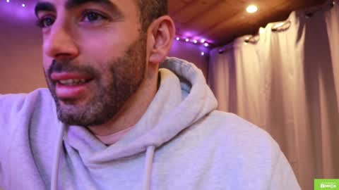 Snapshot of crazy_ignites chatting on January 19, 3:42 pm Crazy Ignites online show from January 19, 3:42 pm