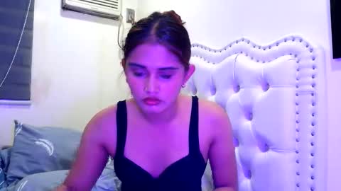 Portia Scott online show from February 22, 9:19 am