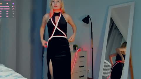 Emma online show from December 25, 11:31 pm