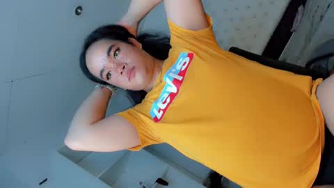 Snapshot of crazy_vixen chatting on January 10, 7:25 am Hot Ayisha online show from January 10, 7:25 am