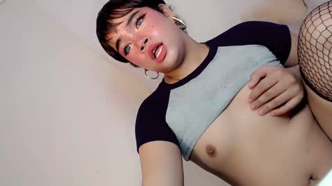 Snapshot of crazy_vixen chatting on March 9, 5:28 pm Hot Ayisha online show from March 9, 5:28 pm