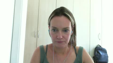 Anny online show from February 25, 3:05 pm