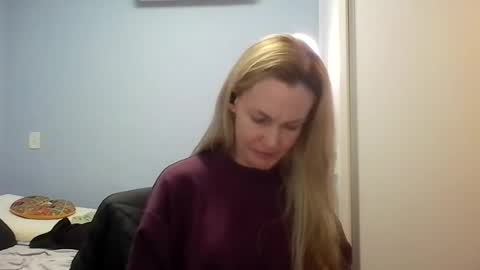 Anny online show from July 27, 12:23 pm