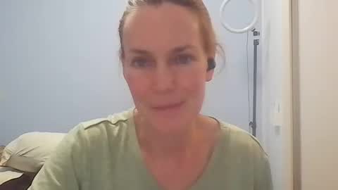 Anny online show from July 28, 8:52 pm