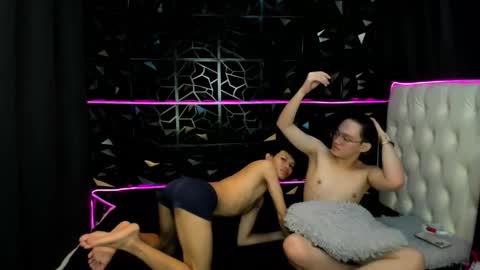 James online show from February 11, 6:46 pm