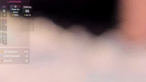Snapshot of crazybeef__ chatting on December 17, 3:06 pm Caro Andrew online show from December 17, 3:06 pm