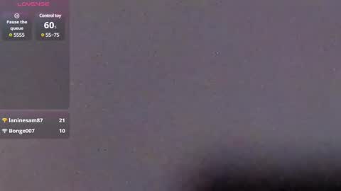 Snapshot of crazybeef__ chatting on January 10, 3:58 pm Caro Andrew online show from January 10, 3:58 pm