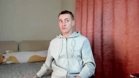 Alex online show from November 6, 6:09 pm