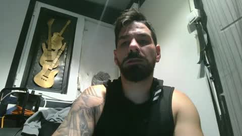 Snapshot of crazycouple1011 chatting on January 27, 12:01 am funcouple online show from January 27, 12:01 am